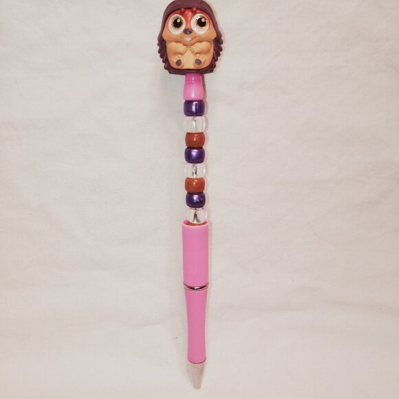 Disney Doorable- Tuk Tuk- Handmade Beaded Pen Raya and the Last Dragon - Picture 1 of 2